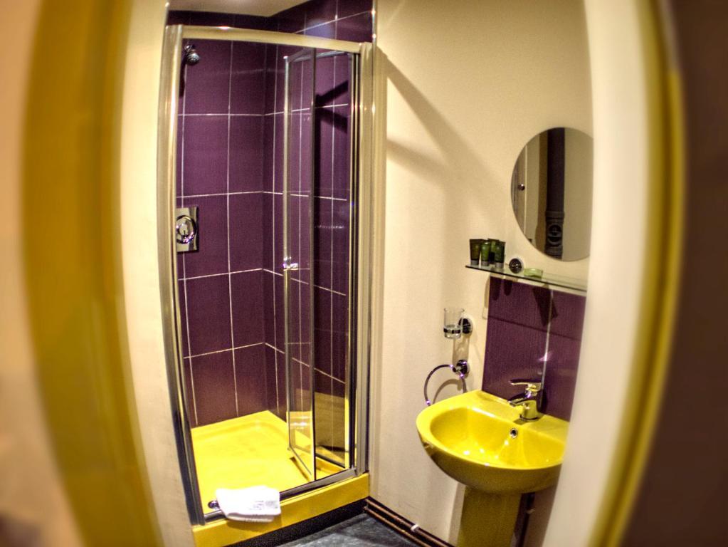 Victoria Warehouse Hotel Salford  Phòng bức ảnh
